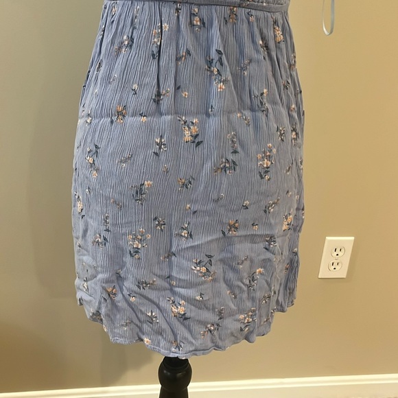 🌸5 FOR $25 🌸 Pink Rose light blue flower dress - Picture 8 of 8